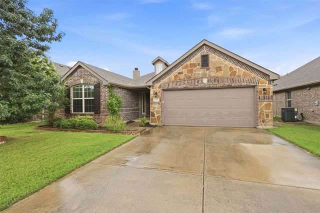 4720 Lazy Oaks Street, Fort Worth, TX 76244