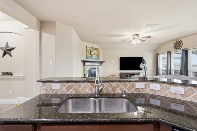 4720 Lazy Oaks Street, Fort Worth, TX 76244