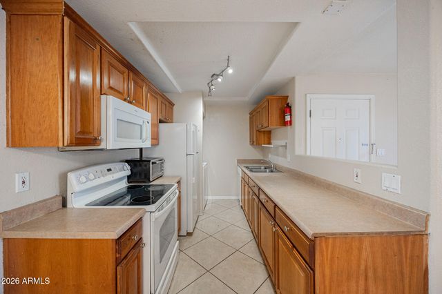 2121 W ROYAL PALM Road 1016, Phoenix, AZ 85021