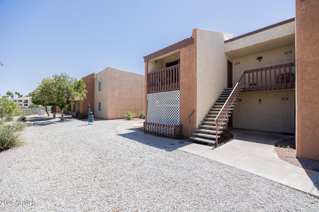 2121 W ROYAL PALM Road 1016, Phoenix, AZ 85021