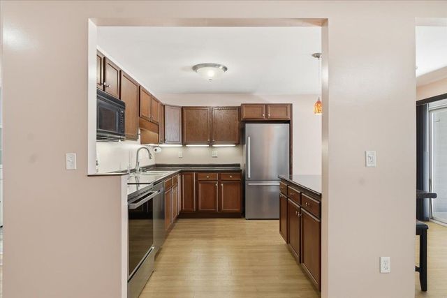 53 Twin Oaks Terrace, South Burlington, VT 05403