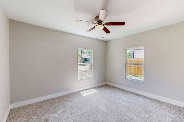 1500 W Collin Street, Corsicana, TX 75110