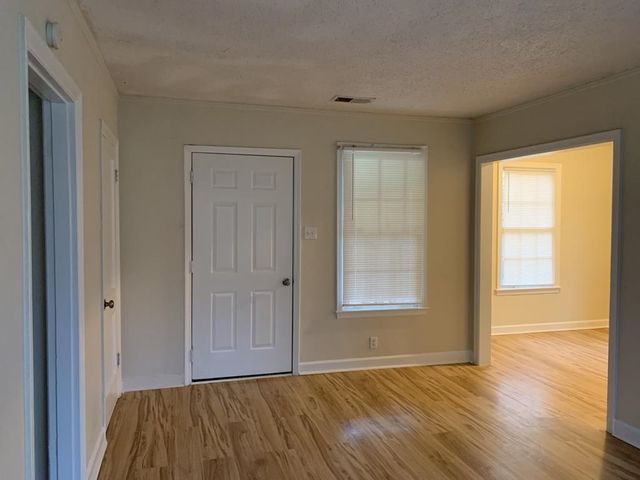 3186 W SHIRLEY CIR, Memphis, TN 38127