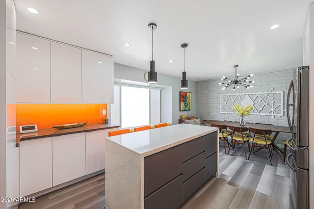 2201 E MARILYN Road, Phoenix, AZ 85022