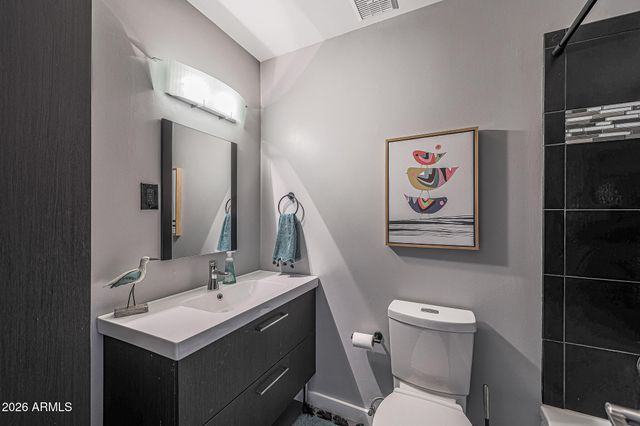 2201 E MARILYN Road, Phoenix, AZ 85022