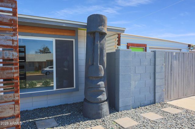 2201 E MARILYN Road, Phoenix, AZ 85022