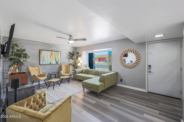 2201 E MARILYN Road, Phoenix, AZ 85022