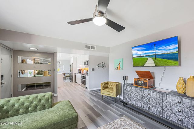 2201 E MARILYN Road, Phoenix, AZ 85022