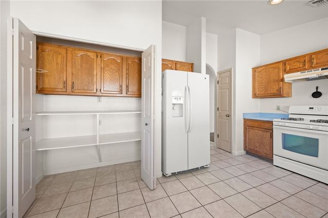 1707 Motor Avenue, Kingman, AZ 86401