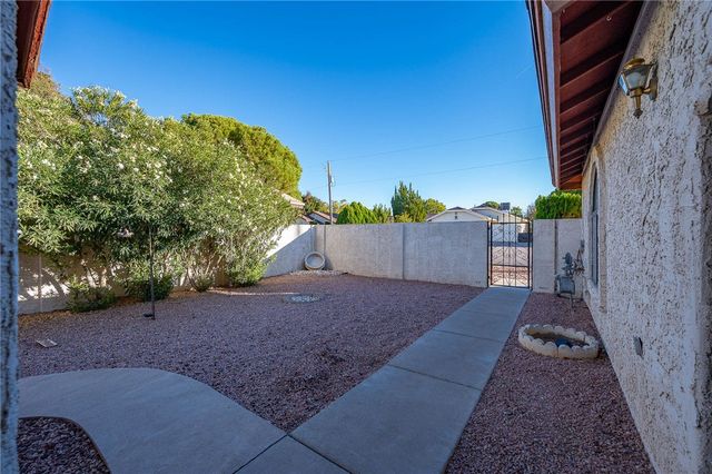 1707 Motor Avenue, Kingman, AZ 86401
