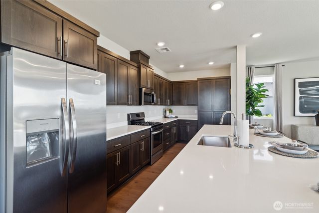 13711 NE 107th Street, Vancouver, WA 98682