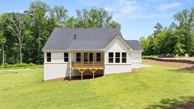 8350 Creekside Overlook Drive, Gainesville, GA 30506