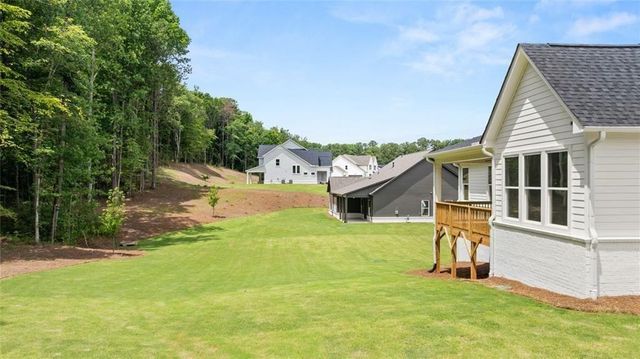 8350 Creekside Overlook Drive, Gainesville, GA 30506