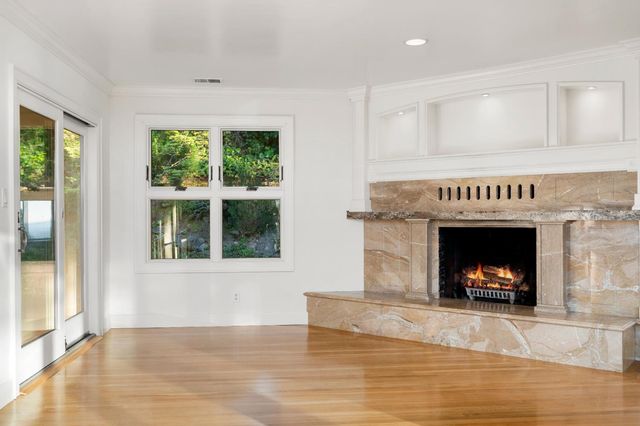 1810 Country Club Dr, Placerville, CA 95667