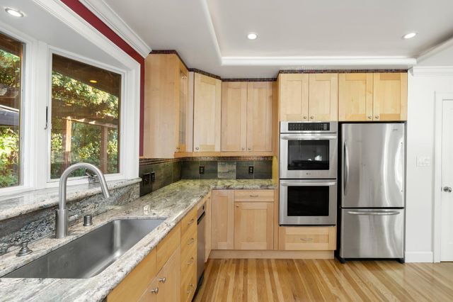 1810 Country Club Dr, Placerville, CA 95667