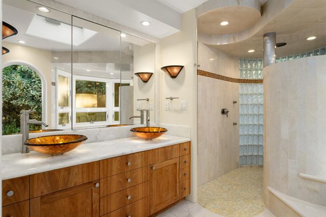 1810 Country Club Dr, Placerville, CA 95667