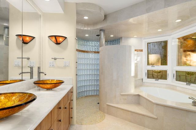 1810 Country Club Dr, Placerville, CA 95667