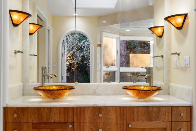 1810 Country Club Dr, Placerville, CA 95667