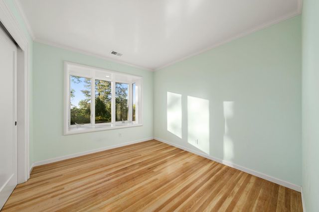 1810 Country Club Dr, Placerville, CA 95667