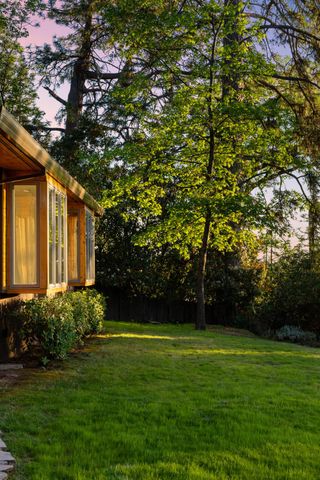 1810 Country Club Dr, Placerville, CA 95667