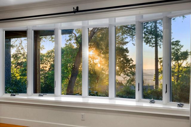 1810 Country Club Dr, Placerville, CA 95667