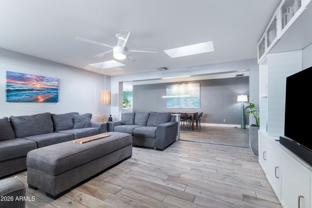 1630 W INDIANOLA Avenue, Phoenix, AZ 85015