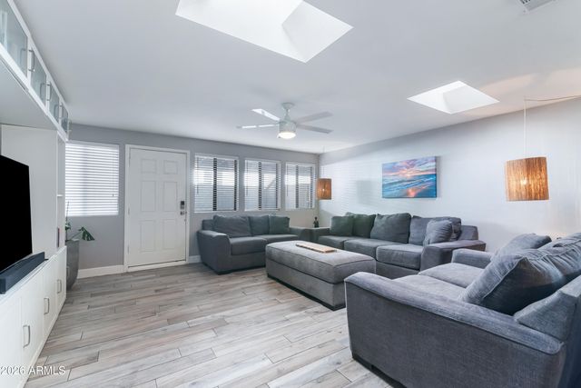 1630 W INDIANOLA Avenue, Phoenix, AZ 85015