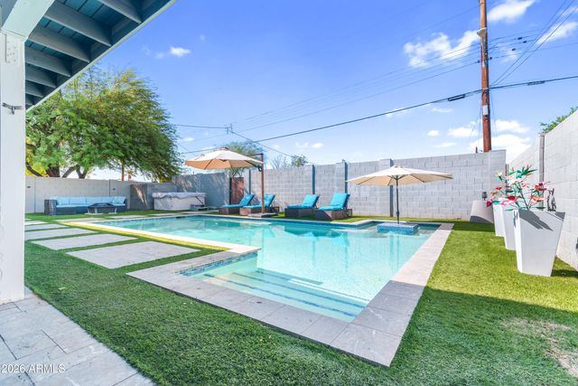1630 W INDIANOLA Avenue, Phoenix, AZ 85015