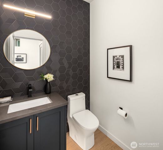 328 NE 91st Street, Seattle, WA 98115