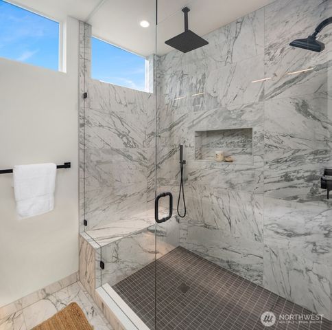 328 NE 91st Street, Seattle, WA 98115