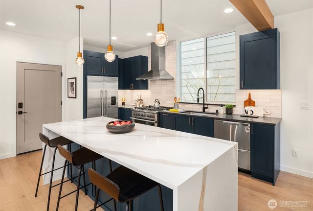 328 NE 91st Street, Seattle, WA 98115