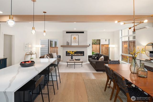 328 NE 91st Street, Seattle, WA 98115