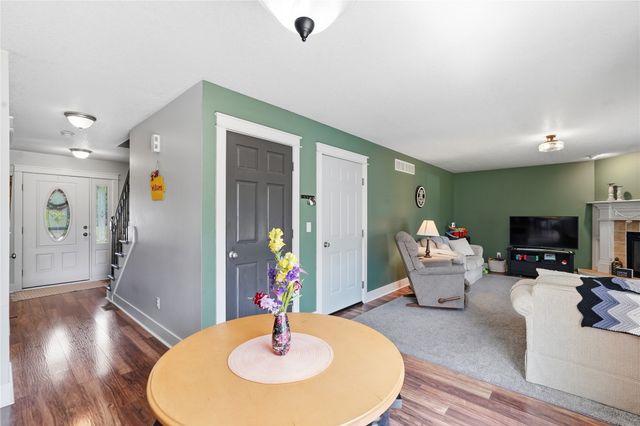 4101 SW Bluegrass Drive, Ankeny, IA 50023