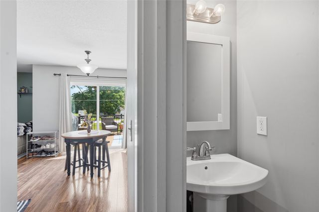 4101 SW Bluegrass Drive, Ankeny, IA 50023