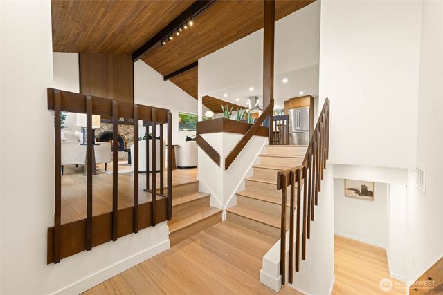 3207 176th Court NE, Redmond, WA 98052