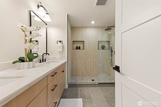 3207 176th Court NE, Redmond, WA 98052