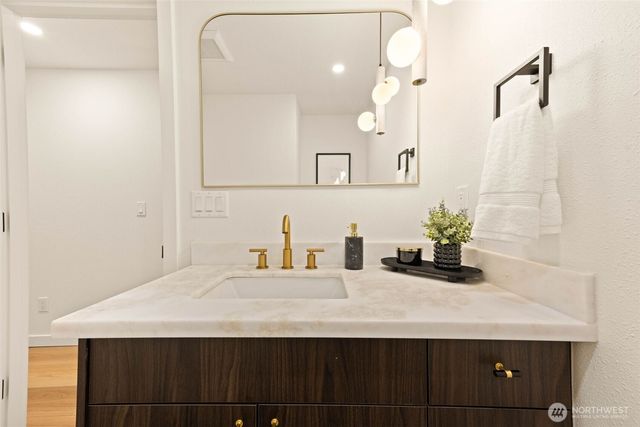 3207 176th Court NE, Redmond, WA 98052