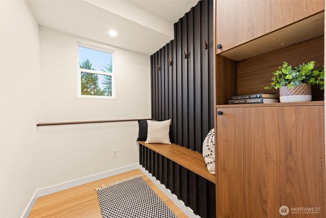 3207 176th Court NE, Redmond, WA 98052