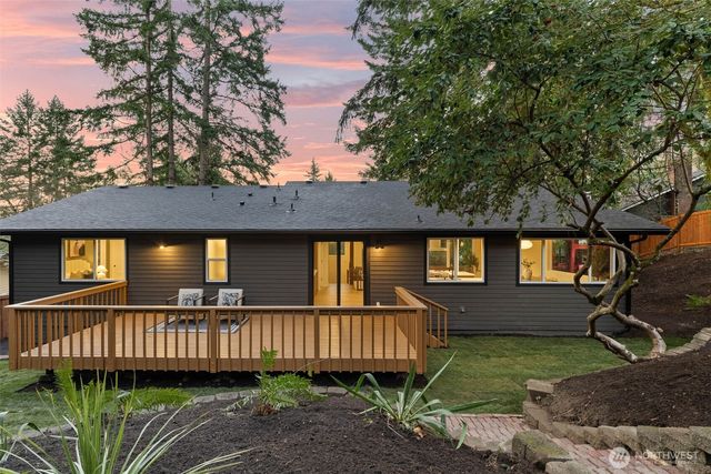 3207 176th Court NE, Redmond, WA 98052