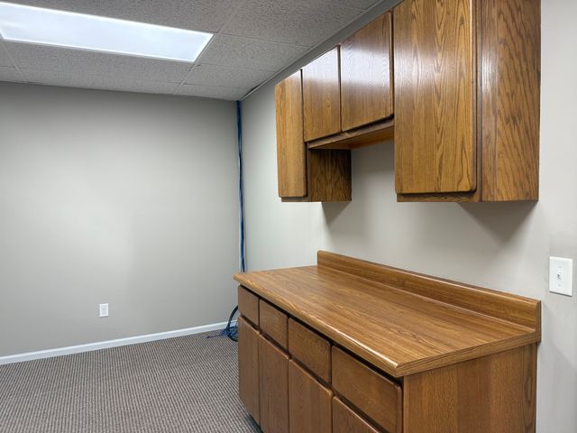 4215 E 60th Street B2, Davenport, IA 52807