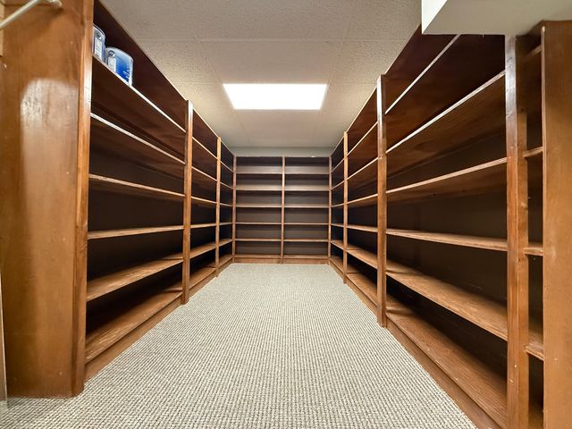 4215 E 60th Street B2, Davenport, IA 52807