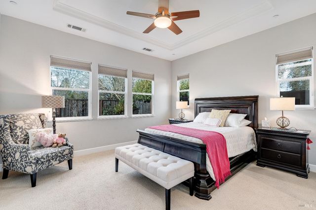 1155 La Pintura Ln, Napa, CA 94558