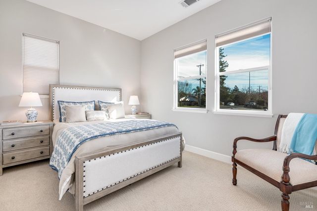 1155 La Pintura Ln, Napa, CA 94558