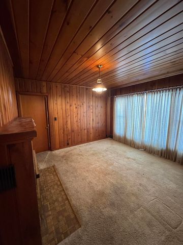 620 W Huron Avenue, Vassar, MI 48768