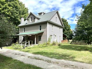 1660 W Wing Road, Deerfield Twp, MI 48858