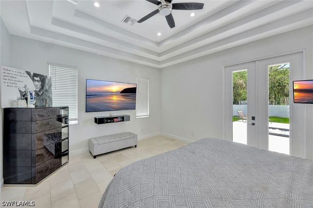 140 37th AVE NW, Naples, FL 34120