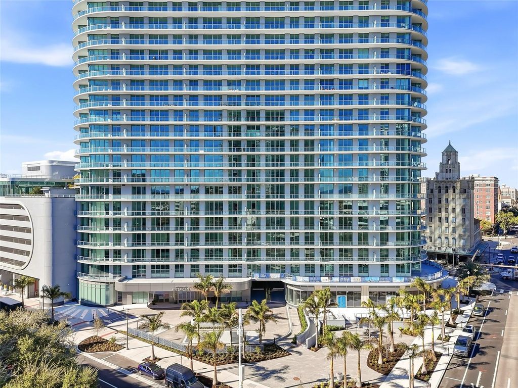 400 CENTRAL AVENUE 2008, St Petersburg, FL 33701