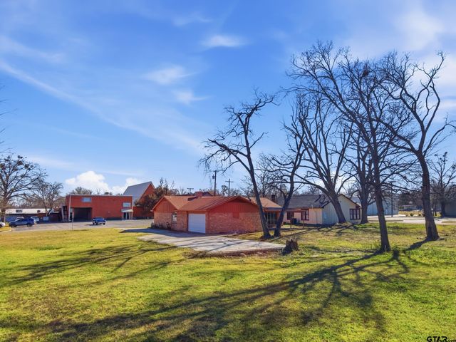 423 S Davis, Sulphur Springs, TX 75482