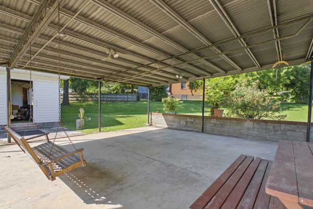 1948 Omohundro Dr, Nashville, TN 37210
