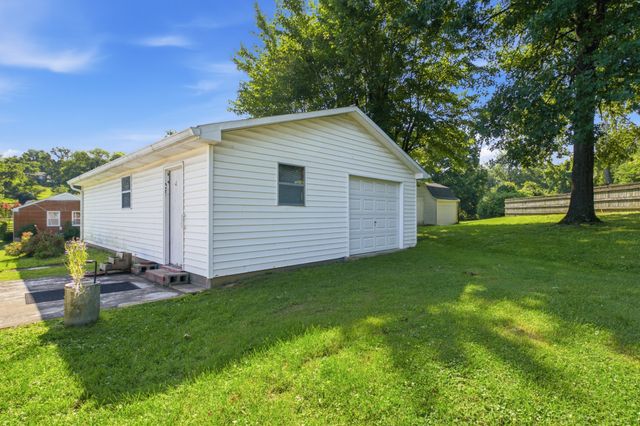 1948 Omohundro Dr, Nashville, TN 37210